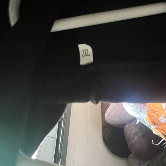 Size 3xl zip up - Picture 3 of 3